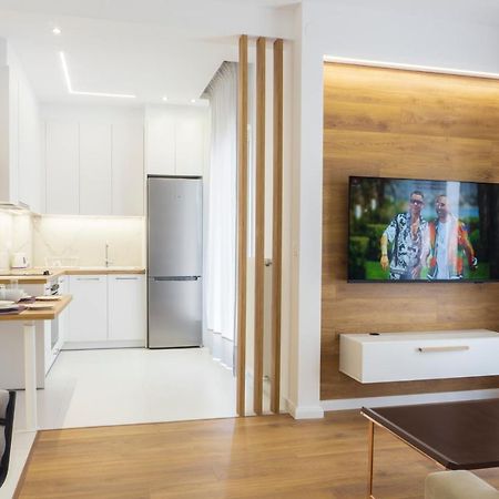 New Modern Style Home Next To The Train Station Tessalónica Exterior foto