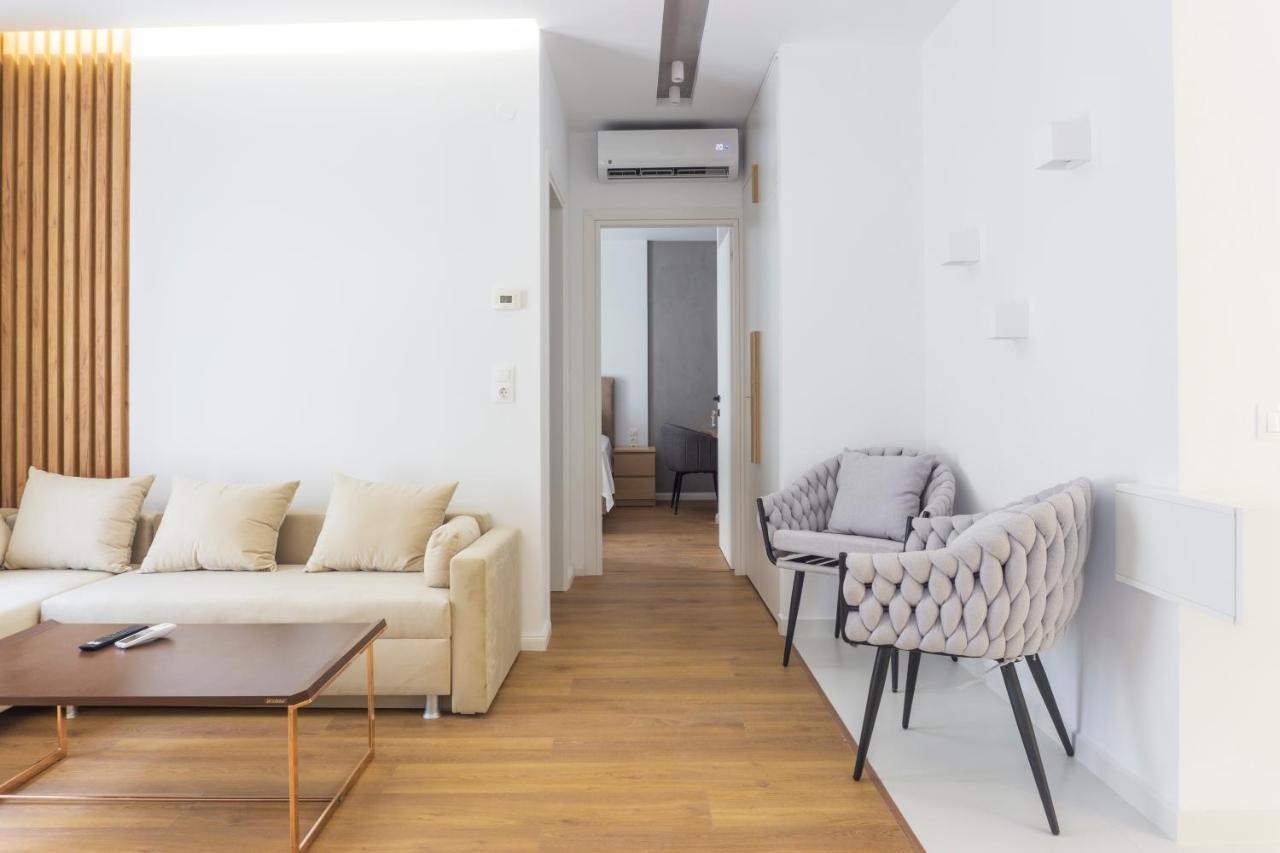 New Modern Style Home Next To The Train Station Tessalónica Exterior foto