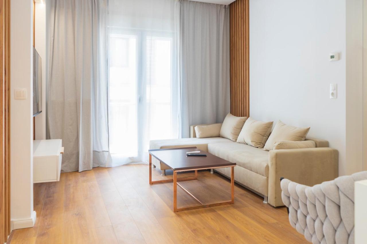 New Modern Style Home Next To The Train Station Tessalónica Exterior foto